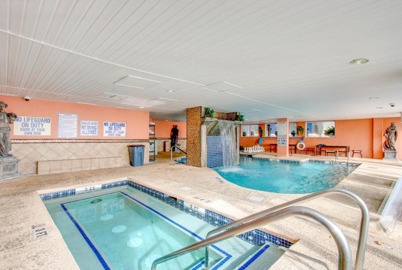 Hosteeva Atlantica Oceanfront Condo マートルビーチ エクステリア 写真